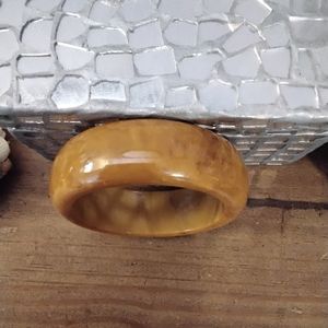 Vintage chunky butterscotch bakelite bracelet